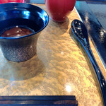 那古亭 - 途中で食べにくいと思うのでとガーリックライスのスプーンを持ってきてくれた☻