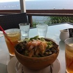 イル キャンティ カフェ 江の島 - もりもり食べられるカリブサラダＭ