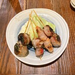 炭火野菜巻き串と餃子 博多うずまき - 野菜巻き串