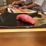 鮨 つぼみ - 中トロ(背)