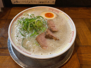 秀ちゃんラーメン - 白濁したスープ