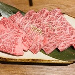 A5山形牛一頭買い焼肉くろべこ - 