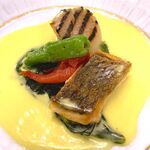 198652800 - Roti of Sea Bream and Grilled Scallops with Beurre Blanc Sauce　2023.3.1