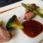 cafe Ondo - 鴨胸肉の低温調理シェリービネガーソース