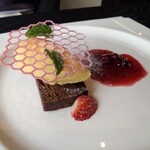 cafe Ondo - ベルギー産チョコレートの濃厚ショコラテリーヌとグラスヴァニーユ