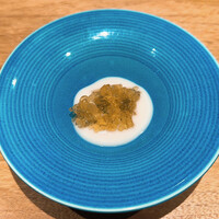 炭火焼肉 なかはら - カリフラワーと和牛コンソメのジュレ