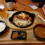 Momoyama Noyu Shokudou - 厚切り生姜定食