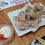 うどんダイニング うずまき - ３着・せせり唐揚げ