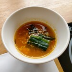 酒楽亭 空庵 - ここでまさかのトマトスープのつけ麺