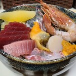 Osashimi Donya - この海鮮丼が1000円です！