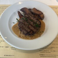 レストラン アルティザン（restaurant Artisan） - フランス風ハンバーグ