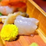 鶴雅ウィングス - お造り：季節の白身
