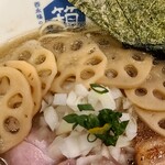 西永福の煮干箱 - レンコンが華やか