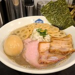 西永福の煮干箱 - サイドビュー