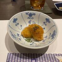 うなぎ処 山道 - 小鉢はサツマイモと鰻のコロッケ、サツマイモの甘味が楽しめるコロッケです。
                       