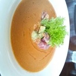 シェ ヌウ - マグロタルタル　ガスパチョとともに