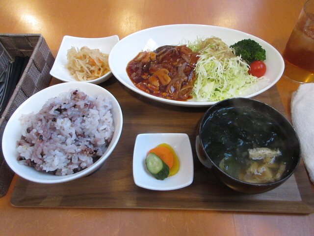 さくら食堂 中央弘前 | 弘前の食堂でリーズナブルに食事