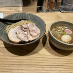 NOROMANIA - 特製豚つけ麺(並)