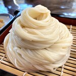 稲庭うどん 瀧さわ家 - 見事な稲庭うどん！