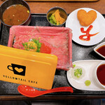 Yellowtail Cafe - ローストビーフ重①
