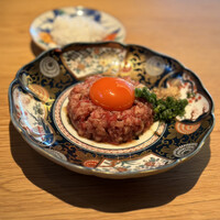 肉亭ふたご iki 新宿店 - 粋なユッケ