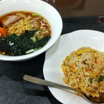 中華料理 菜香菜 - チャーハンとラーメンセット770円