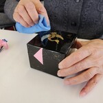 石川県観光物産館 - 金箔貼り体験