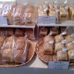 トネリコ - 商品陳列（食事パン）