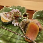 Chisou Yamaden - 地物鯵刺身、目光天ぷら、自家製からすみなどの先付け