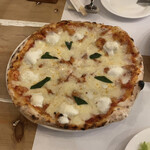 Kazeno Ie - 水牛モッツァレラマルゲリータピザ