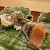 馳走 山傳 - 地物鯵刺身、目光天ぷら、自家製からすみなどの先付け