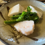 Daikoku ya - 胡麻豆腐、菜の花、海老の練りもの