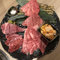 近江うし 焼肉 にくTATSU 青山本店 - 