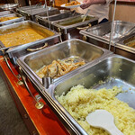 ニルワナム 神谷町店 - ブッフェ台