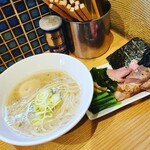 ほっこり中華そば もつけ - 