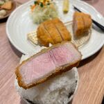 かつ銀 - 極レア厚切りとんかつ定食　2233円