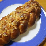 バックシュトゥーベ ツオップ - ツオップって名のパン