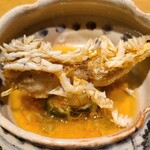 Tagawa - ⑭赤甘鯛の松笠揚げ、蒸し白菜、甘酢餡仕立て
                        白甘鯛に比べ鱗がゴツくて硬いのですが、高温で揚げてありパリパリ
                        脂のりもよく旨みもしっかり、軟らかい白菜との対比も面白い