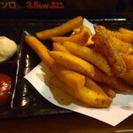 鍋と肴と酒 いいち - ペッパーポテトフライ