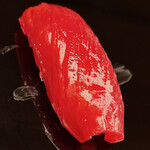 鮨 あらい - 赤身です