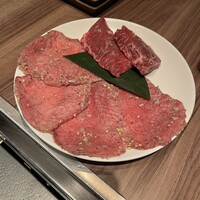 焼肉うしごろ 新宿三丁目店 - 