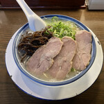 博多ラーメン しばらく - ラーメン（880円）