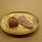 すし処 睦月 - 鰆(三重県答志島)、塩たたきと藁燻し