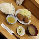 とんかつ　いちよし - ひれかつ定食(¥1000)、ご飯、しじみの味噌汁、漬物