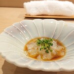 Sushi Tokusairaku - 穴子の白子。初めてです。小さくても体が細長く、お腹は平べったい。臭みももちろんなく、ちゅるんと。