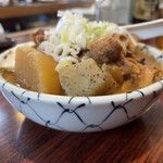 丸千葉 - もつ煮