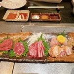 とり焼き 鶏料理 かしわ - 5種盛り