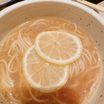 とり焼き 鶏料理 かしわ - 鳥ラーメン(具なし)