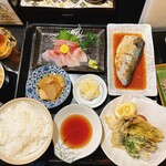 Koukai - おまかせ定食+鰯のなめろう+ウーロン茶