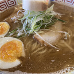 いせのじょう - しょうゆラーメン630円＋大盛110円＋ゆでたまご60円